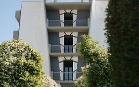 Eden Hotel